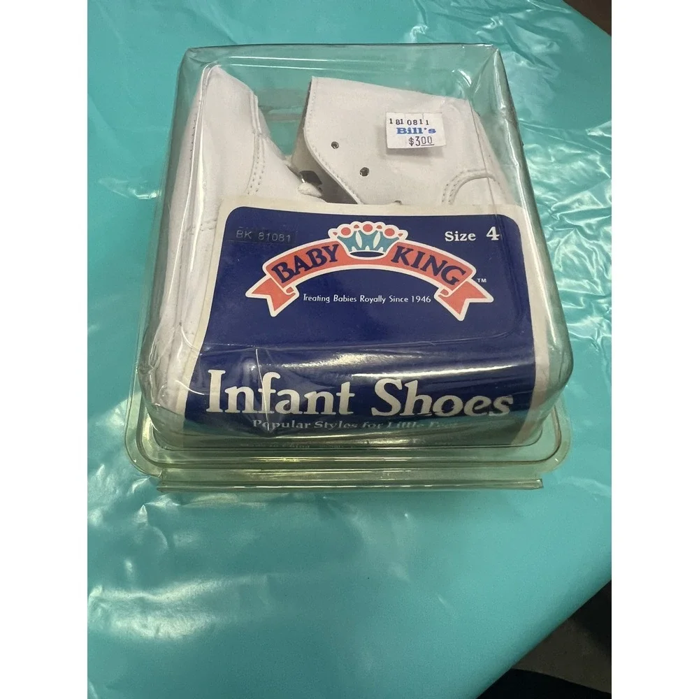 Vintage Baby King Infant Shoes‎ Size 4 With Bells New In Original Box